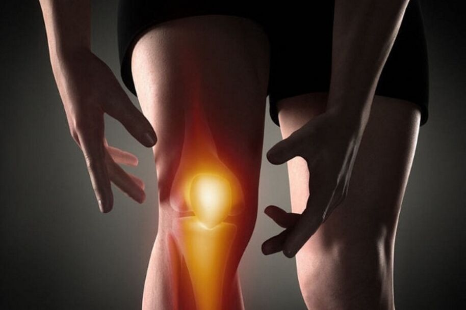 In arthrosis, the pain increases during movement